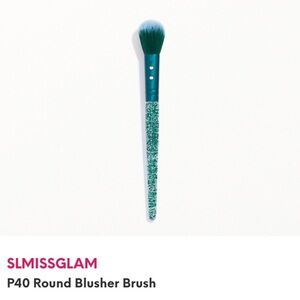“SLMISSGLAM” P40 Round Blusher Brush